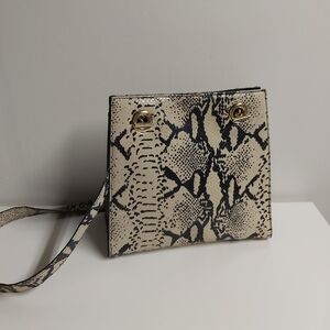 Mondi vintage "snakeskin" purse